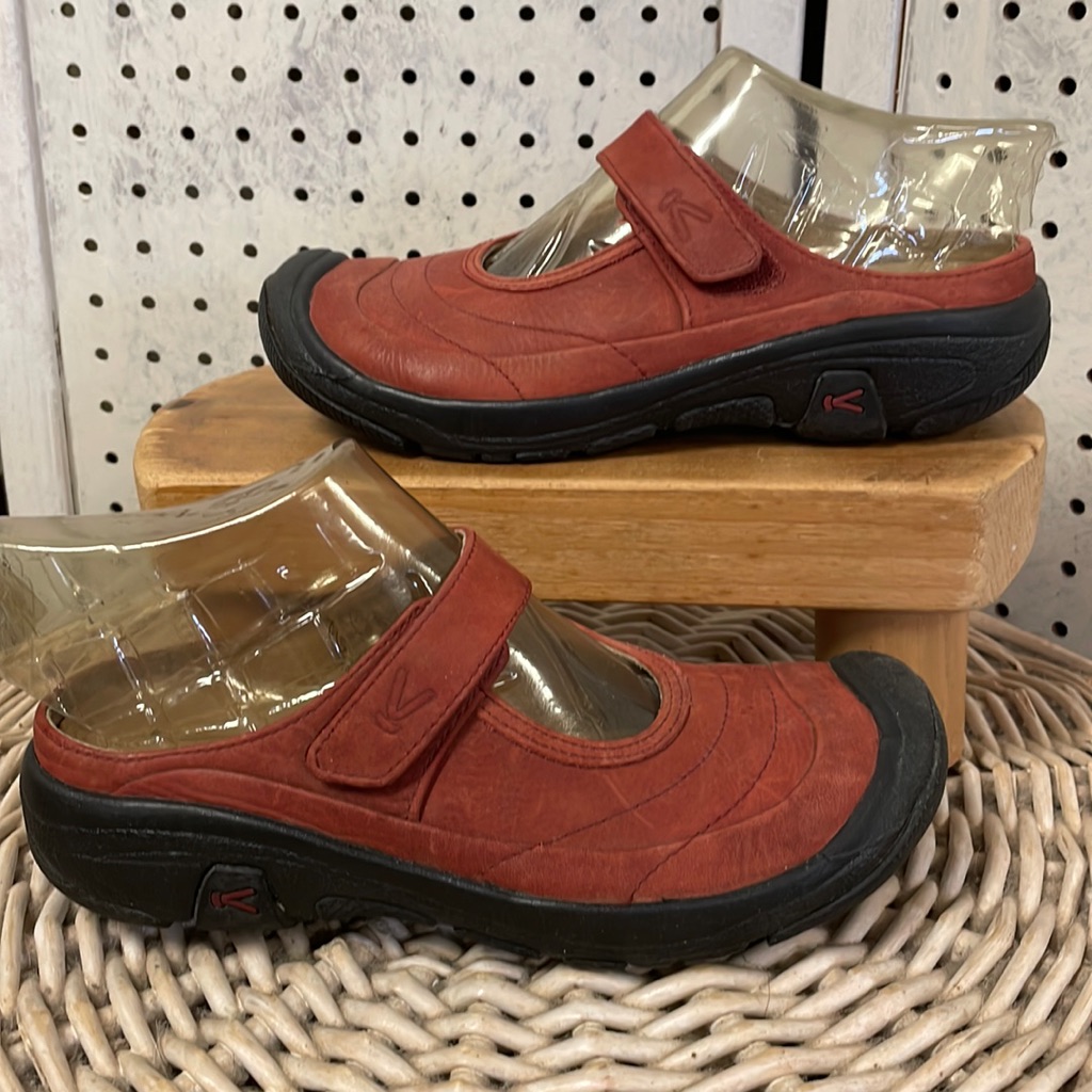 Keen Clogs